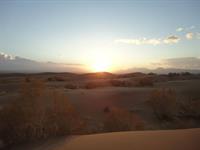 کویر نوردی- کویر مصر- لحظه ی طلوع آفتاب