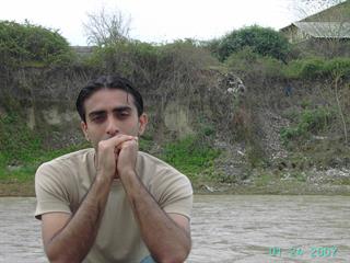 DOSTIYE SADEGHO SAMIMI VA BEDONE DOROGH