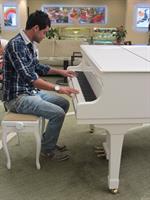 i like to play piano