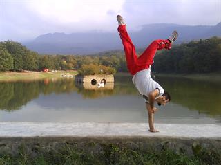 اونايي كه بيكارن بيان تو