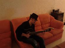 hooman - ............