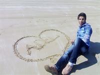تک و تنها توی ساحل...