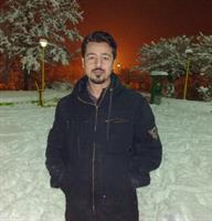 zemestan ast o sar ha dar geriban ast ...
.
.
negah joz pishe pa ra did o natvanad , ke rah tarik o laghzan ast...