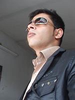 ghashang hastam?