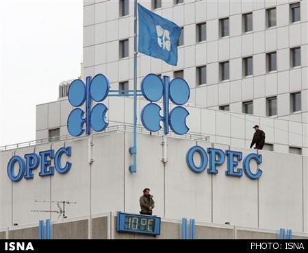 بازار نفت به تعادل می‌رسد 