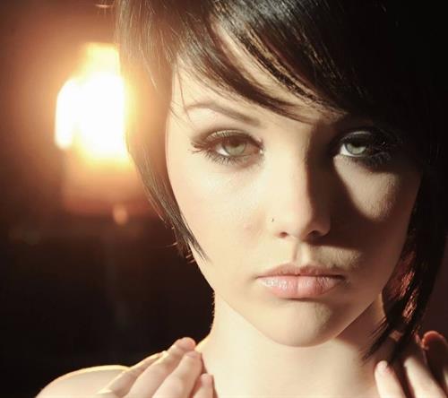 مشاوره  پوست و مو 