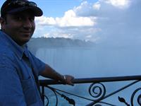 reza in niagra falls 
