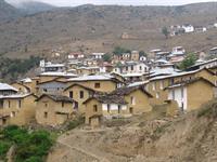 مسیر به سمت روستای یوش