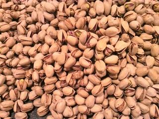 پسته و زعفرات و خشکبار 