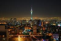 برج میلاد تو شب