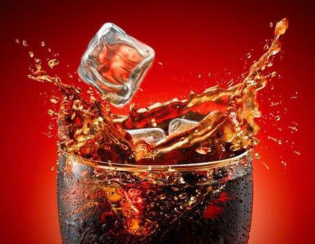 مضرات نوشابه ها جبران ناپذیر است