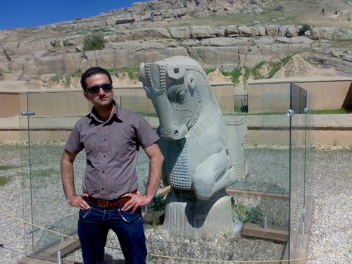 pooyan&nbsp;ghesmaty