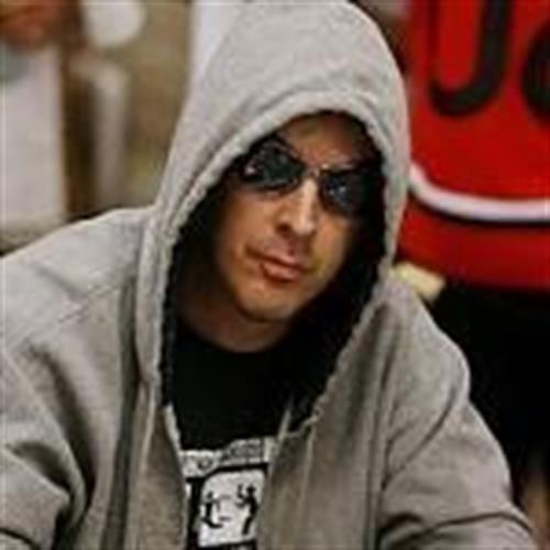 farzan&nbsp;tavakoli