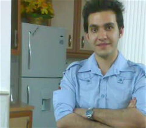 eynola&nbsp;zarnoshe farahani