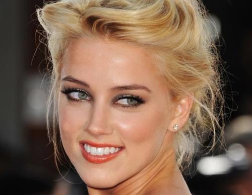 سارا&nbsp;بهاری