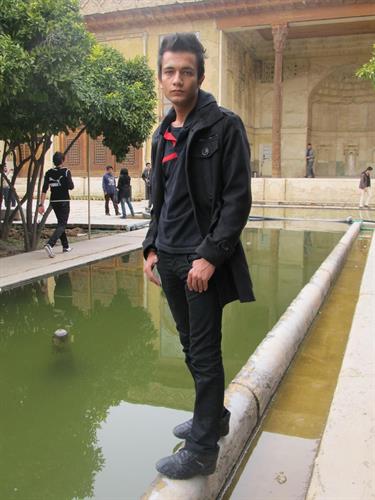 shadmehr&nbsp;mirzaee