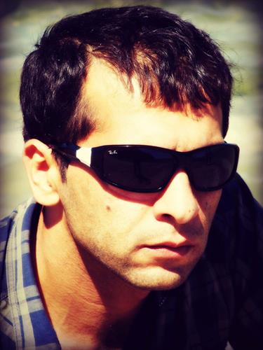 naser&nbsp;khodayari