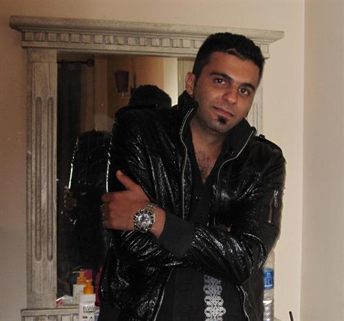 farshad&nbsp;elhamnia