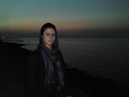 farinaz&nbsp;farhangi