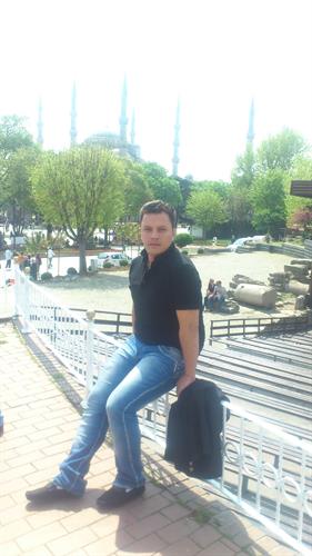 alireza&nbsp;akhavan