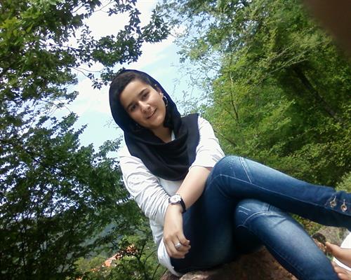 غزل&nbsp;علیزاده