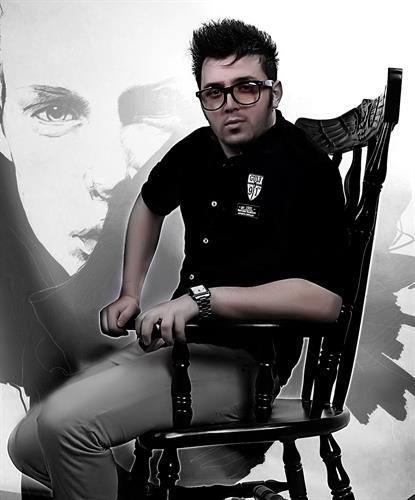 .•*¨(¯`°·.¸ f@r@z ¸.·°´¯)¸.•* &nbsp;g