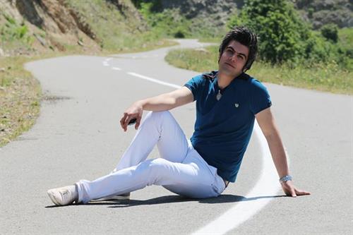 احسان&nbsp;رادفر