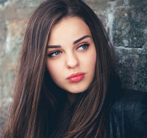 نگین &nbsp;احمدی