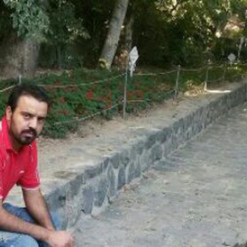 امیر&nbsp;farahani