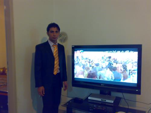 farzad&nbsp;khalvandi