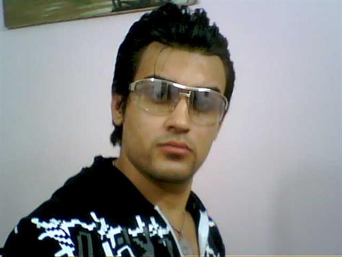 kaveh&nbsp;ahmadizade