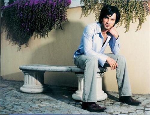 kiyanosh&nbsp;zaynali