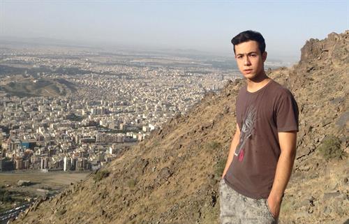 آرنا&nbsp;داوودی