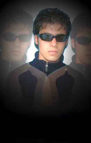 hadi&nbsp;hassanpour