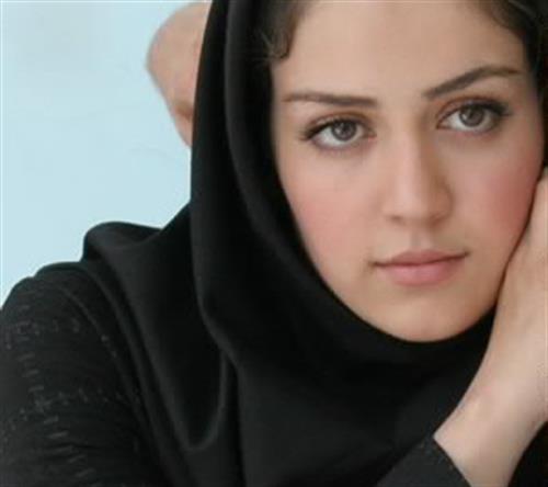 نیلوفر&nbsp;شاهینی